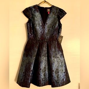 Elegant Vince Camuto dress! Muted blue and black with gold thread! Size 8 NWT!